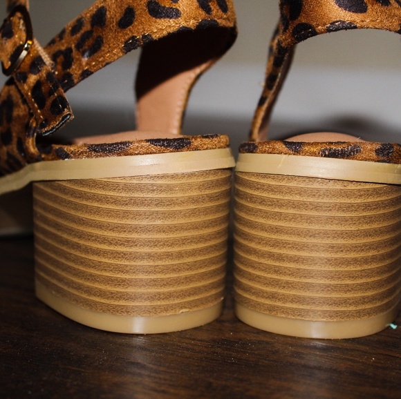 🔥Last pair 5.5 🔥VACATION- Sandals - Picture 4 of 4